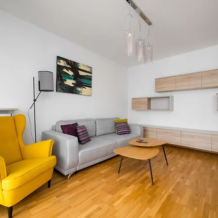 Kolska Superior By Bookinghost *